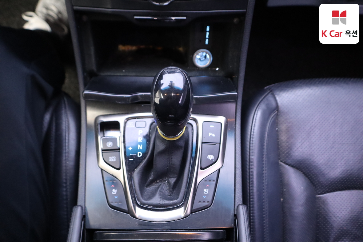 Hyundai AZERA 2014 - Image 15