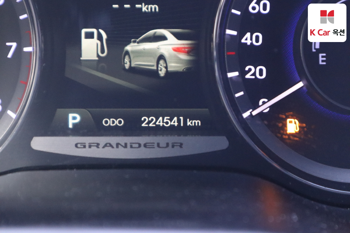 Hyundai AZERA 2014 - Image 4