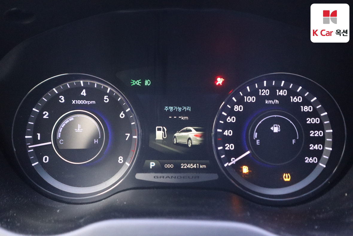 Hyundai AZERA 2014 - Image 5