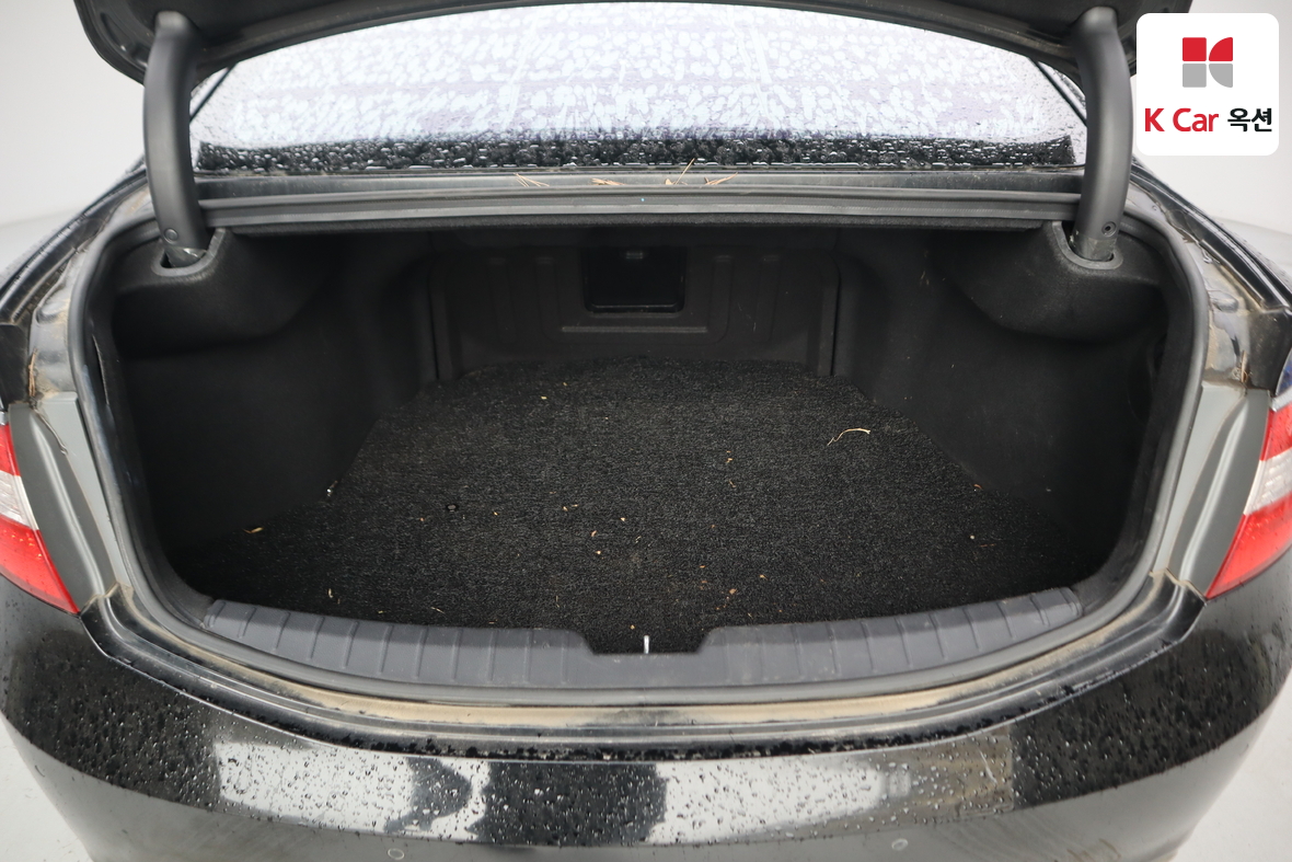 Hyundai AZERA 2014 - Image 24