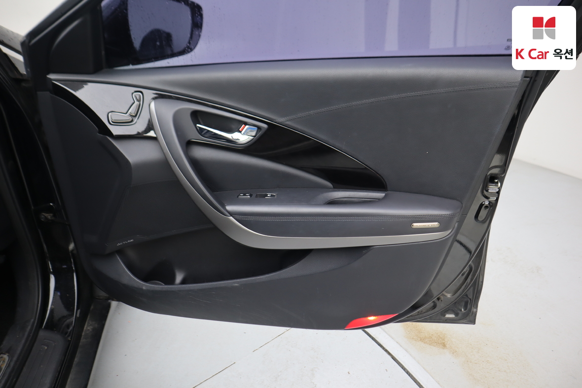 Hyundai AZERA 2014 - Image 27