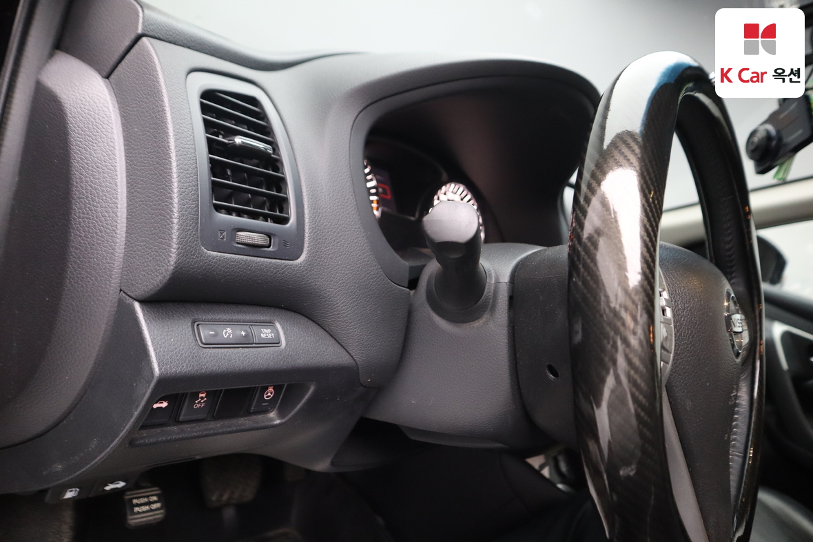 Nissan Altima 2017 - Image 9