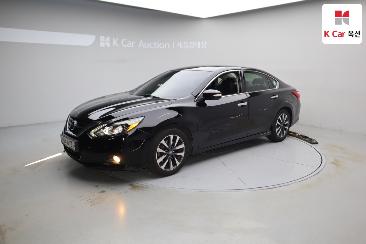 Nissan Altima 2017 - Image 1