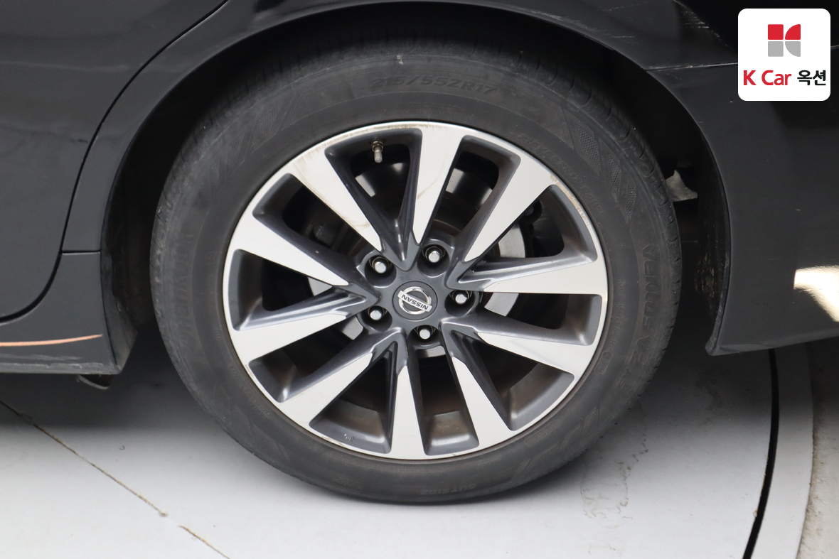 Nissan Altima 2017 - Image 43