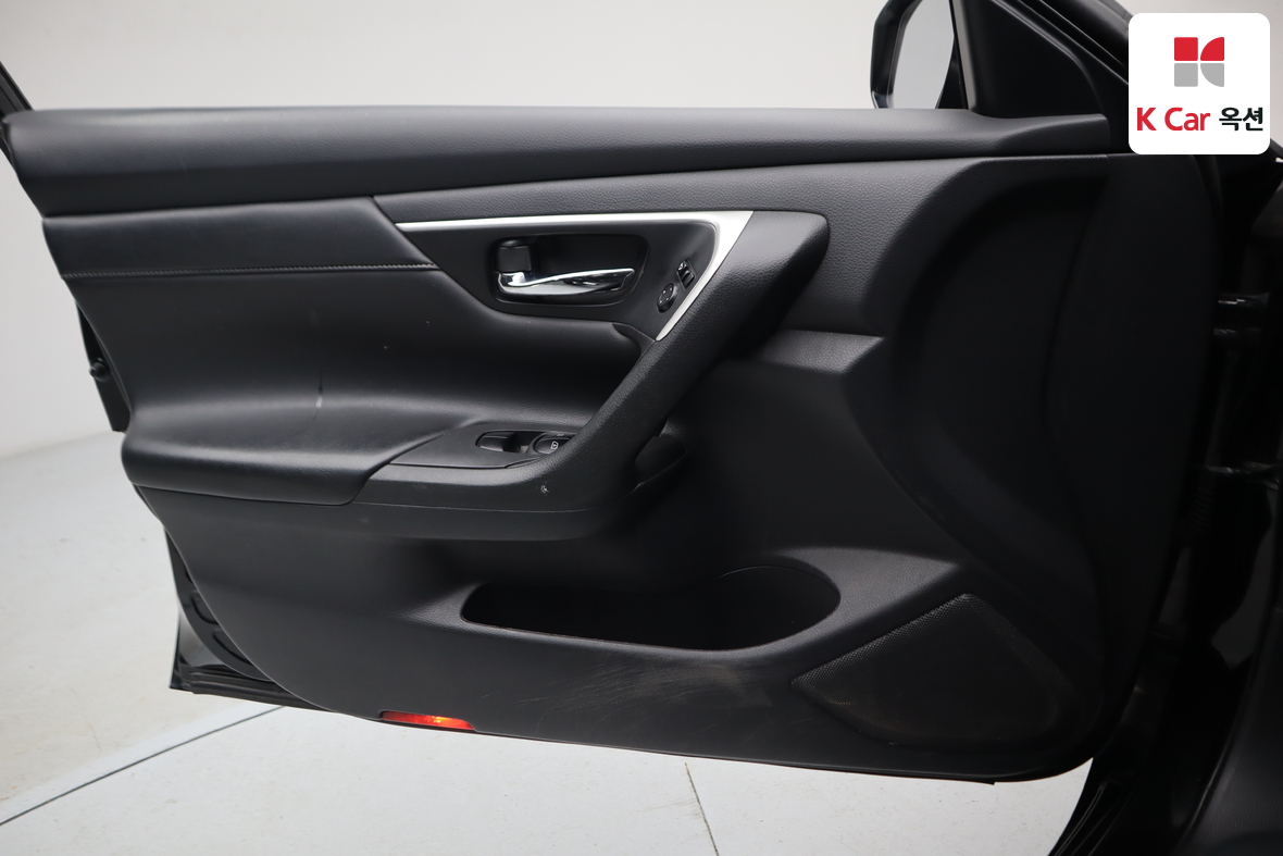 Nissan Altima 2017 - Image 8