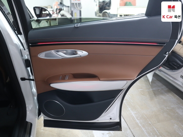 2025 - genesis gv70