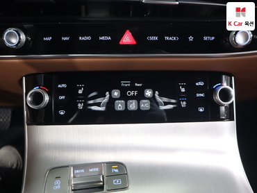2025 - genesis gv70