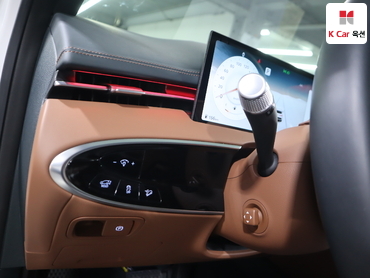 2025 - genesis gv70
