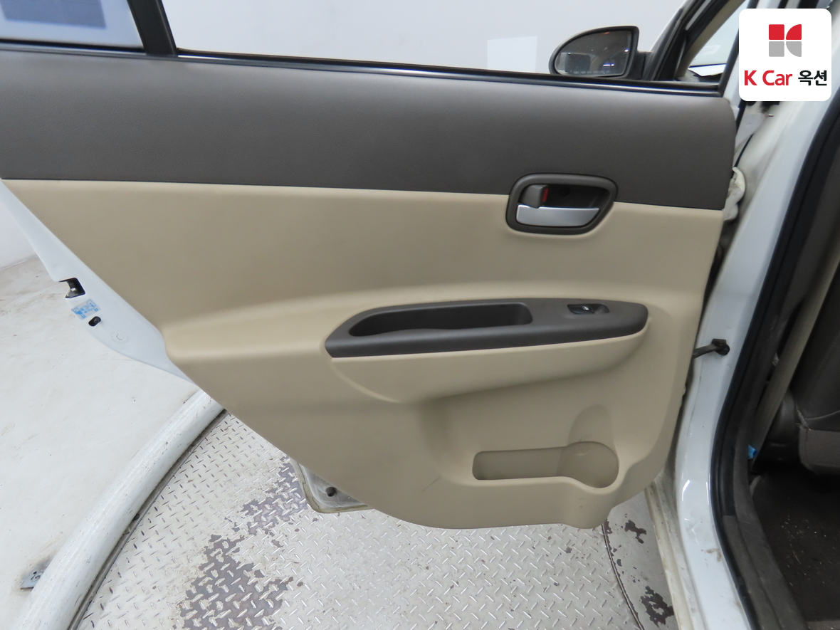 Hyundai Verna - 22