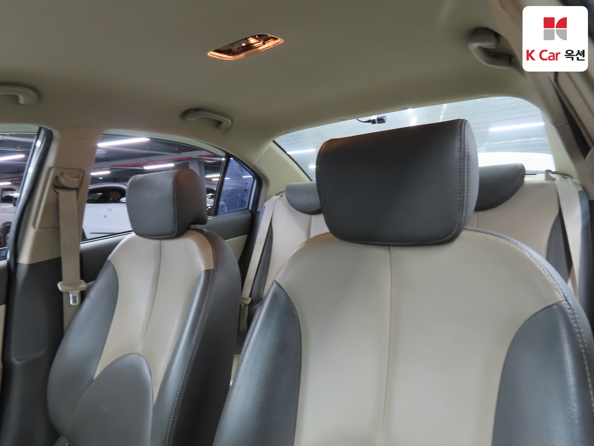 Hyundai Verna - 19