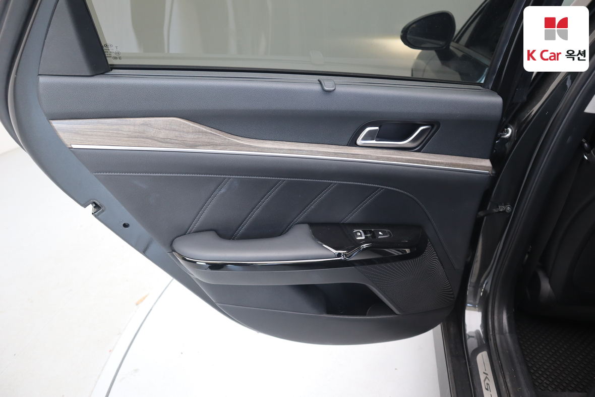 Kia K5 2021 - Image 23
