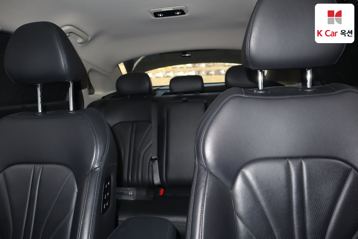 Kia K5 2021 - Image 20