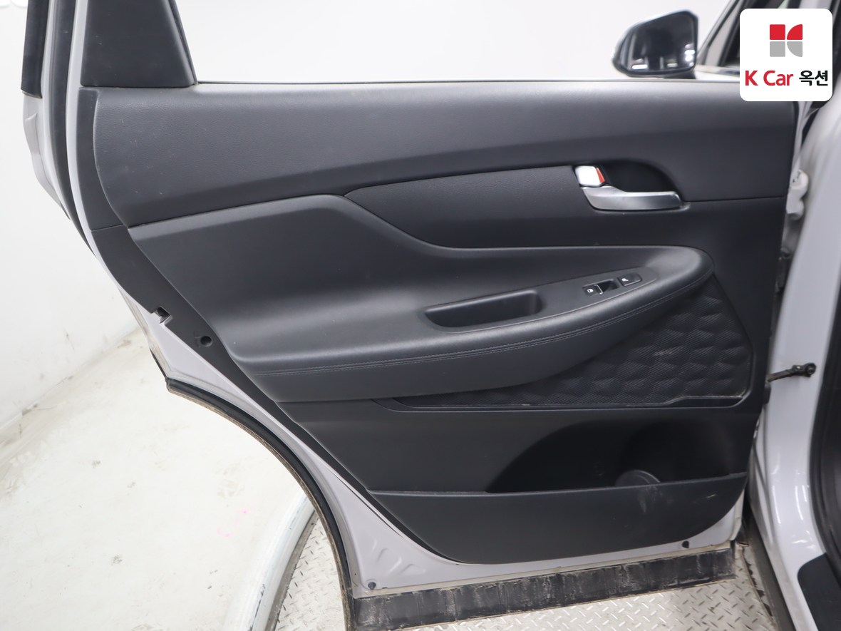 هيونداي سانتافي 2022 - صورة 21