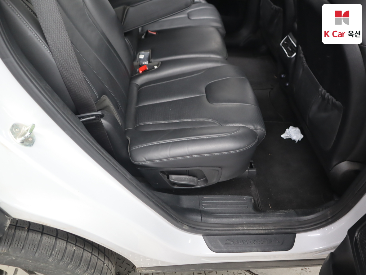 هيونداي سانتافي 2022 - صورة 28