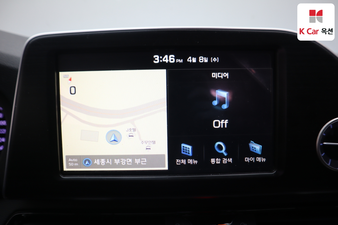 Hyundai AZERA 2018 - Image 13