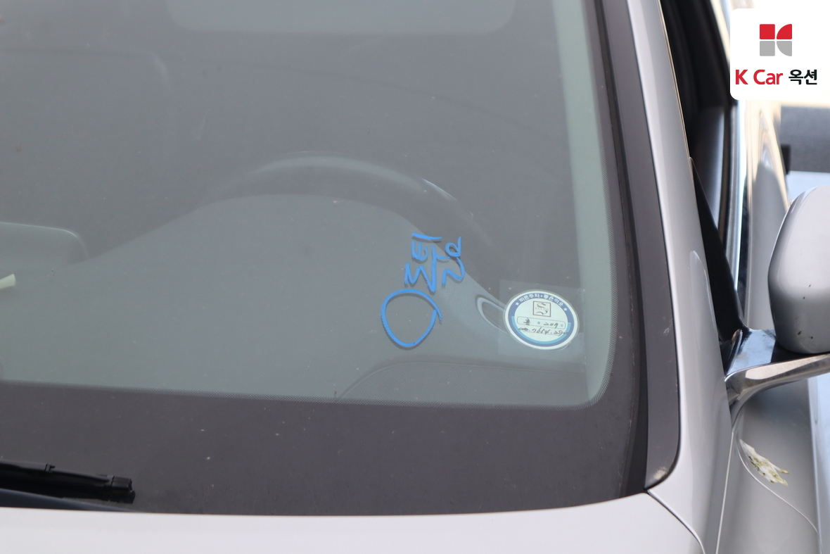 Hyundai AZERA 2018 - Image 31