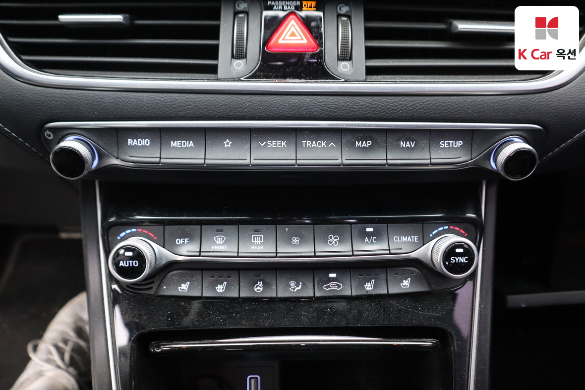 Hyundai AZERA 2018 - Image 14