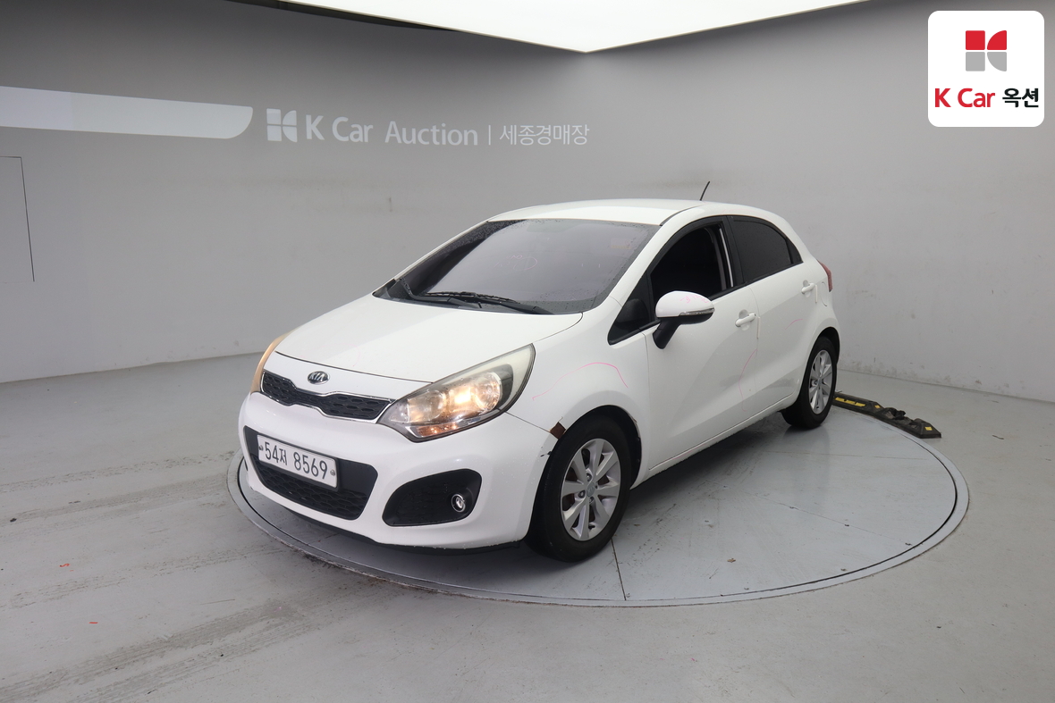 Kia Pride - 1