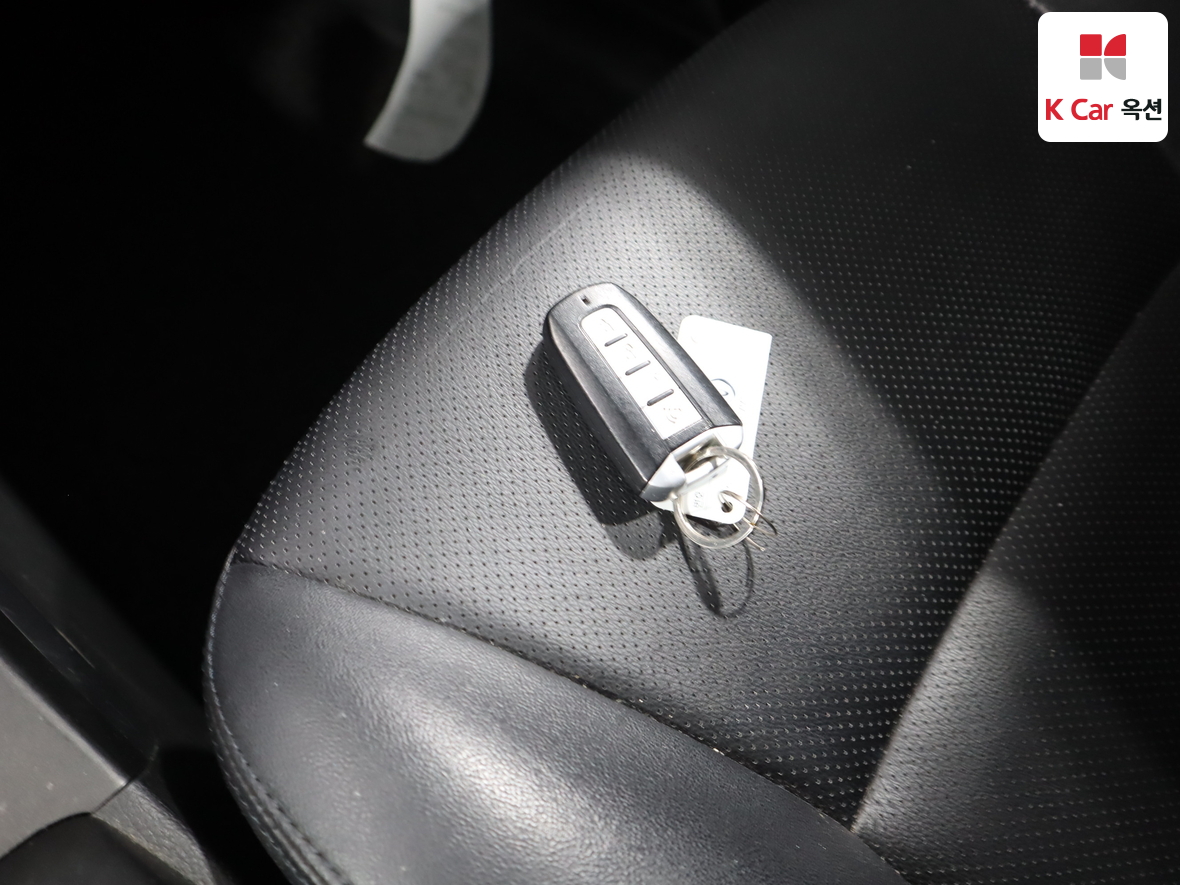 KG Mobility Korando - 17