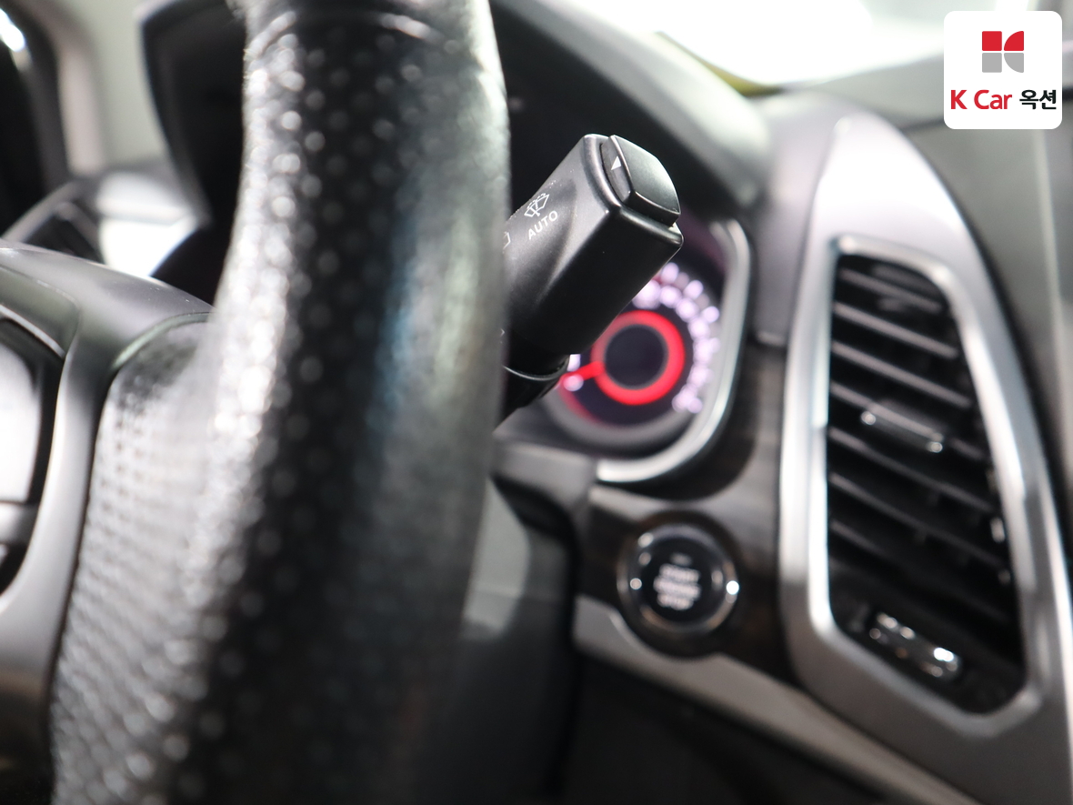 KG Mobility Korando - 11