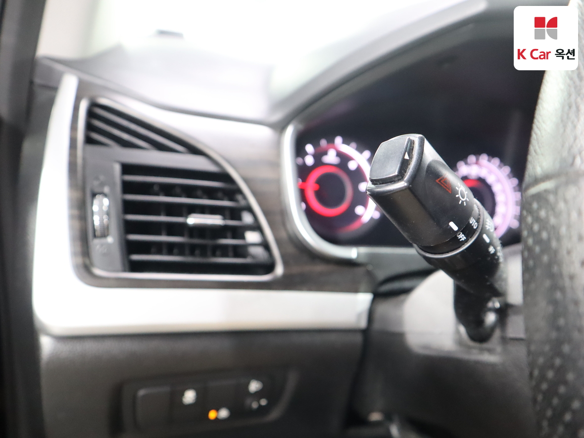 KG Mobility Korando - 9