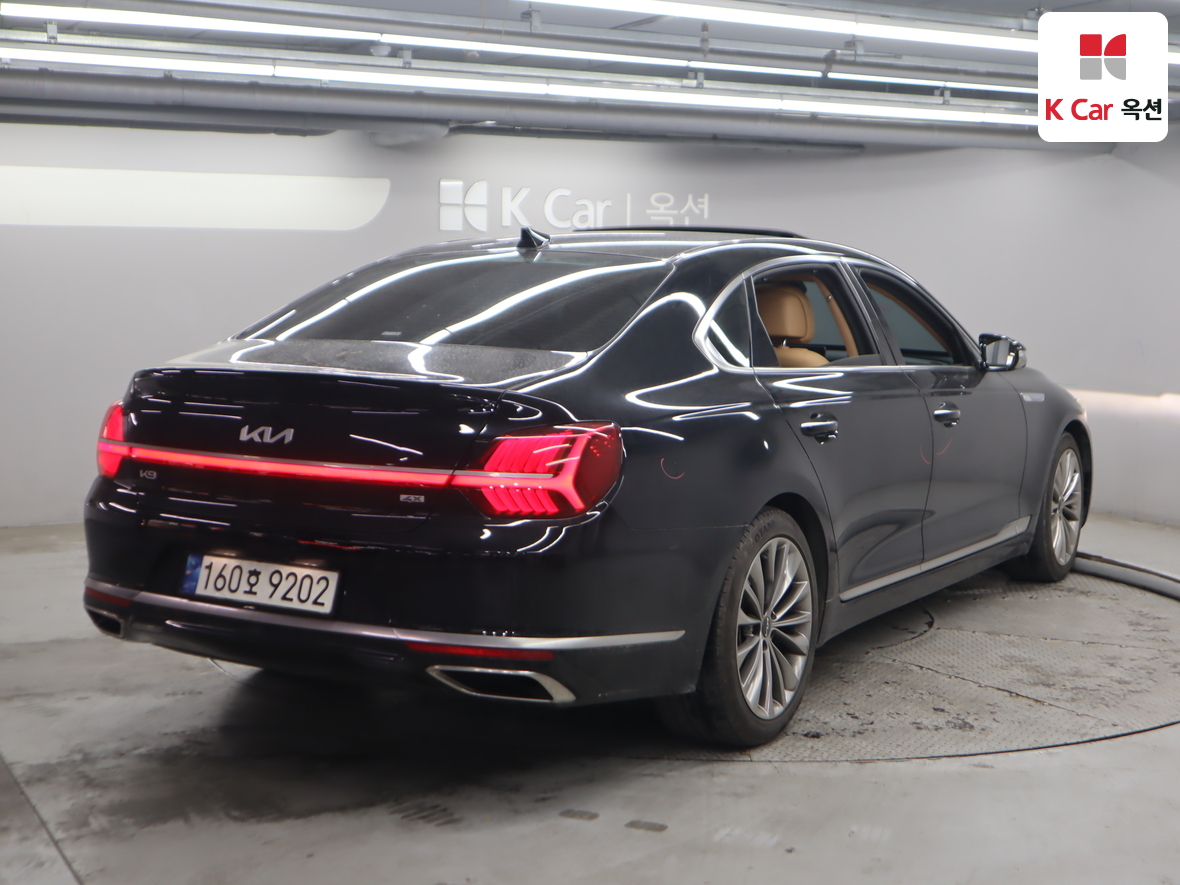 Kia K9 - 2