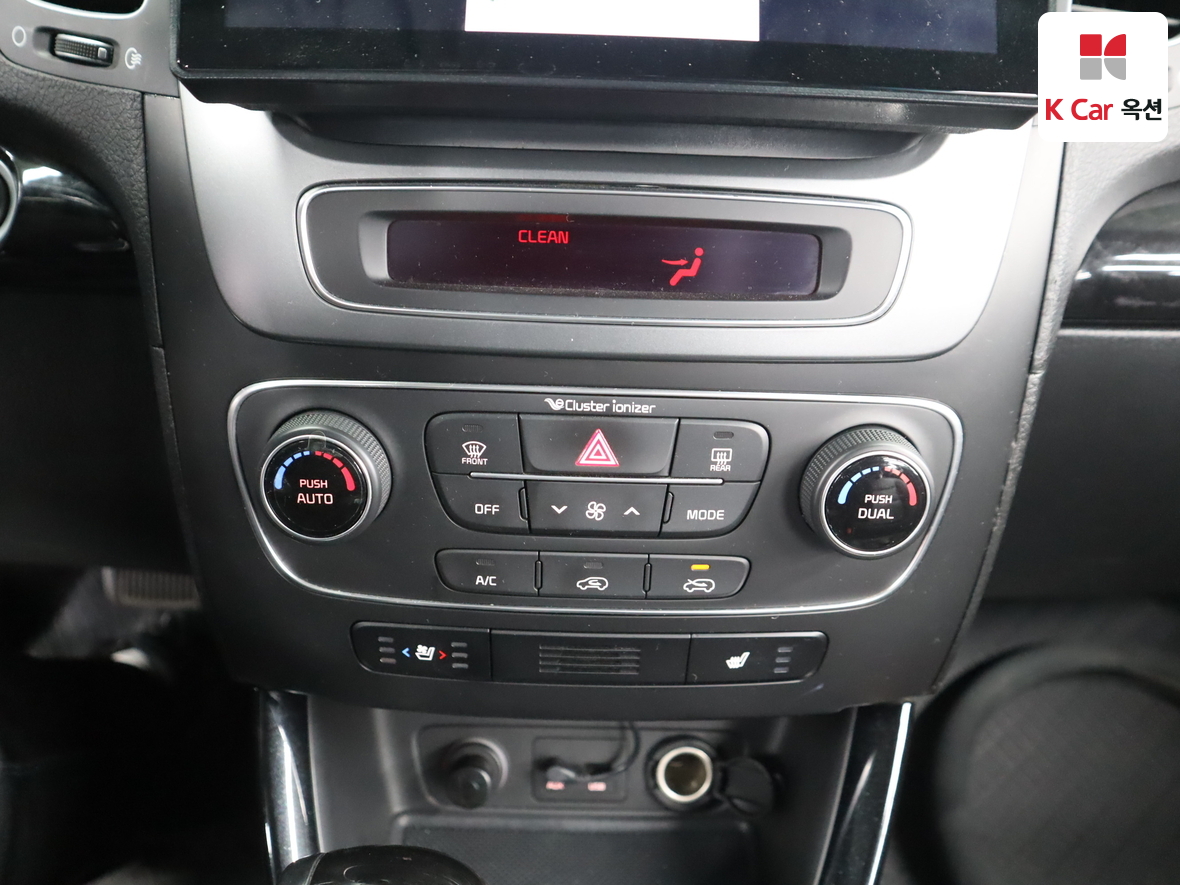 Kia Sorento - 16