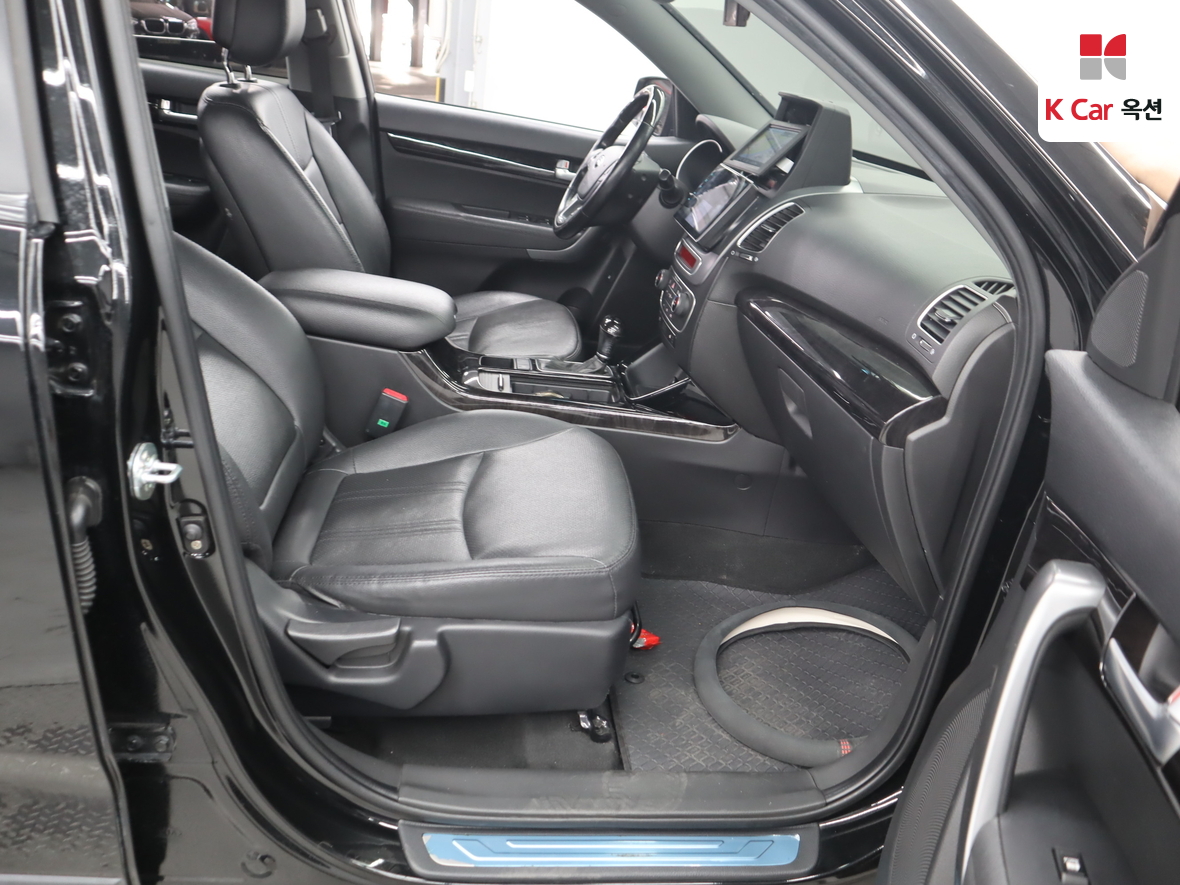 Kia Sorento - 31
