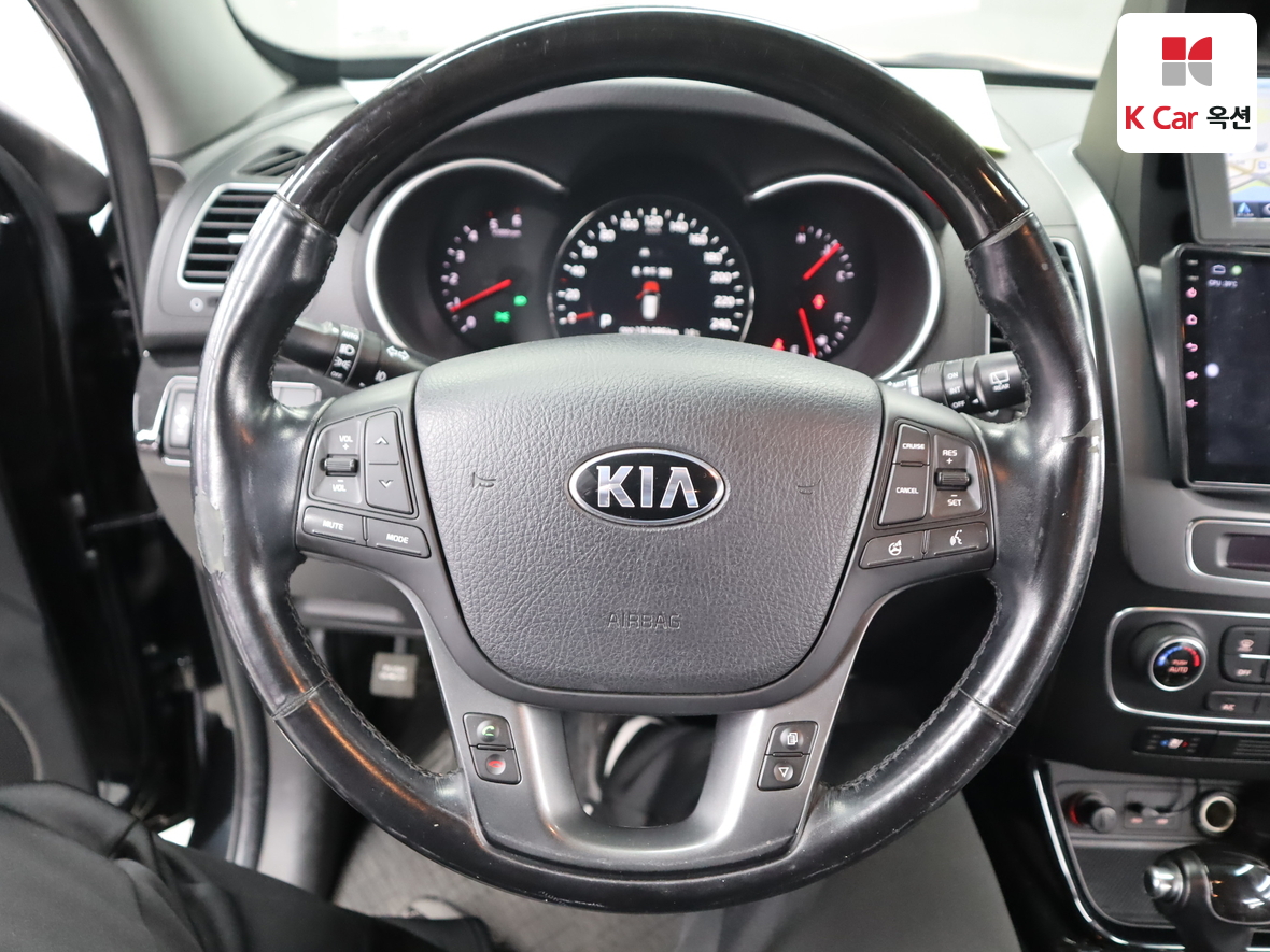 Kia Sorento - 10