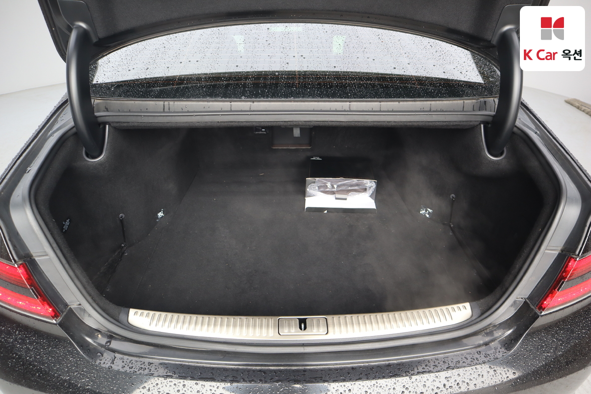 Genesis G90 2019 - Image 28