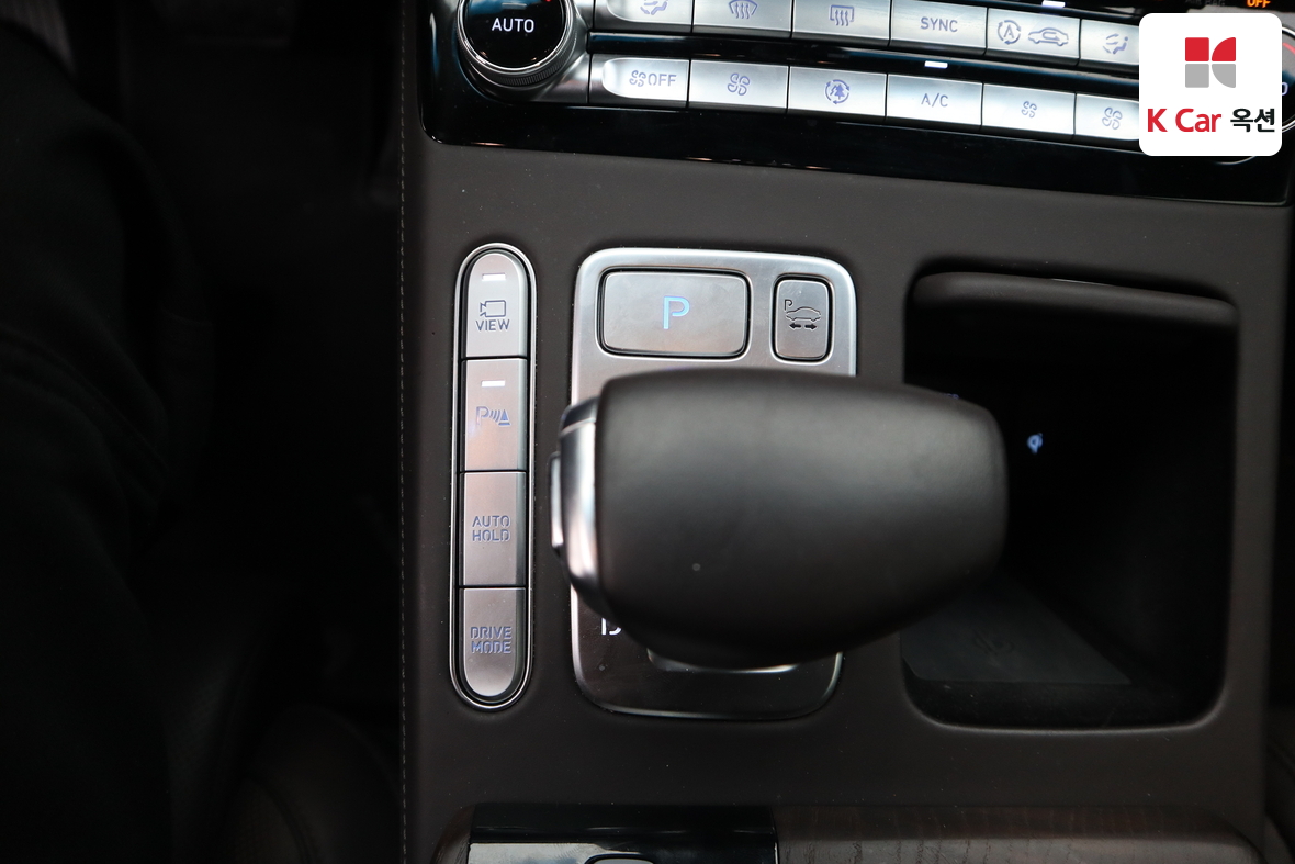 Genesis G90 2019 - Image 15