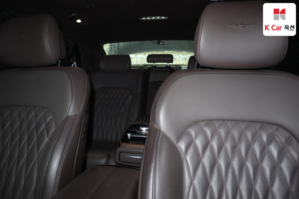 Genesis G90 2019 - Image 19