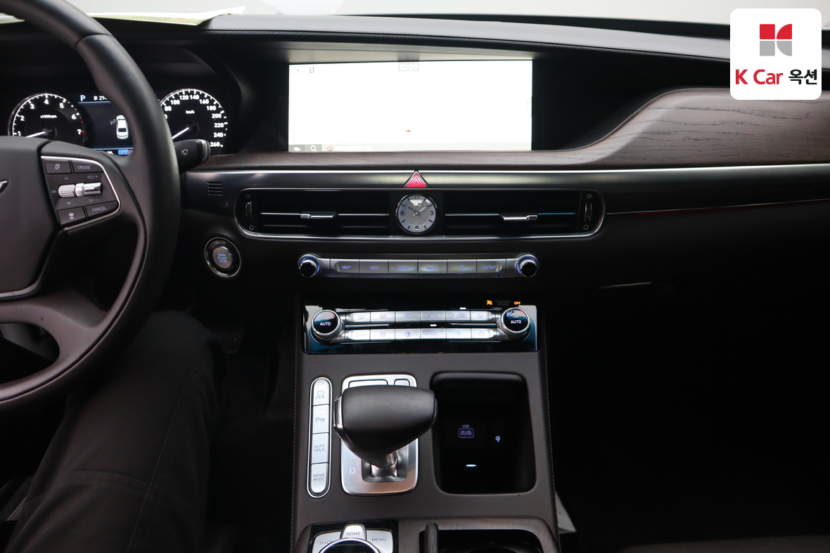 Genesis G90 2019 - Image 6