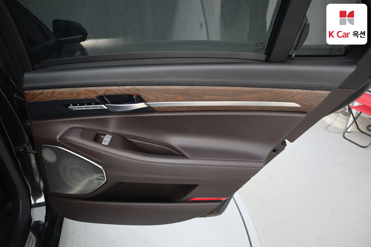 Genesis G90 2019 - Image 30