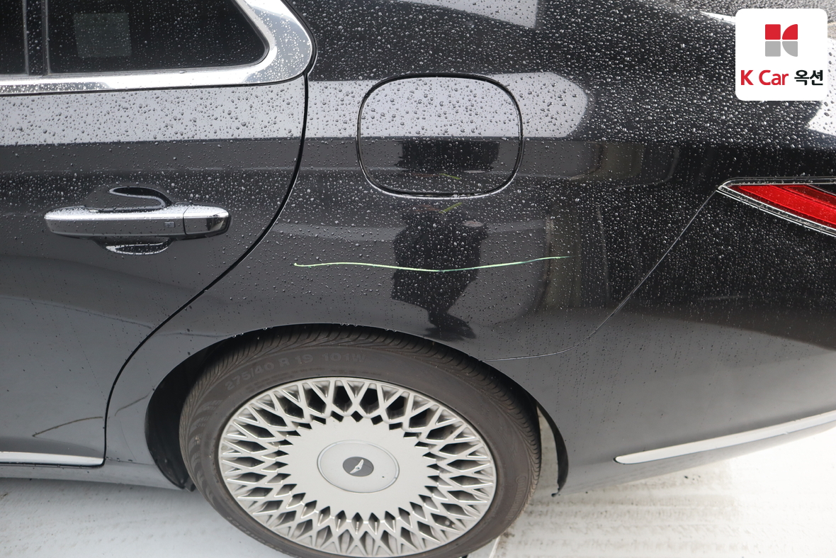 Genesis G90 2019 - Image 42