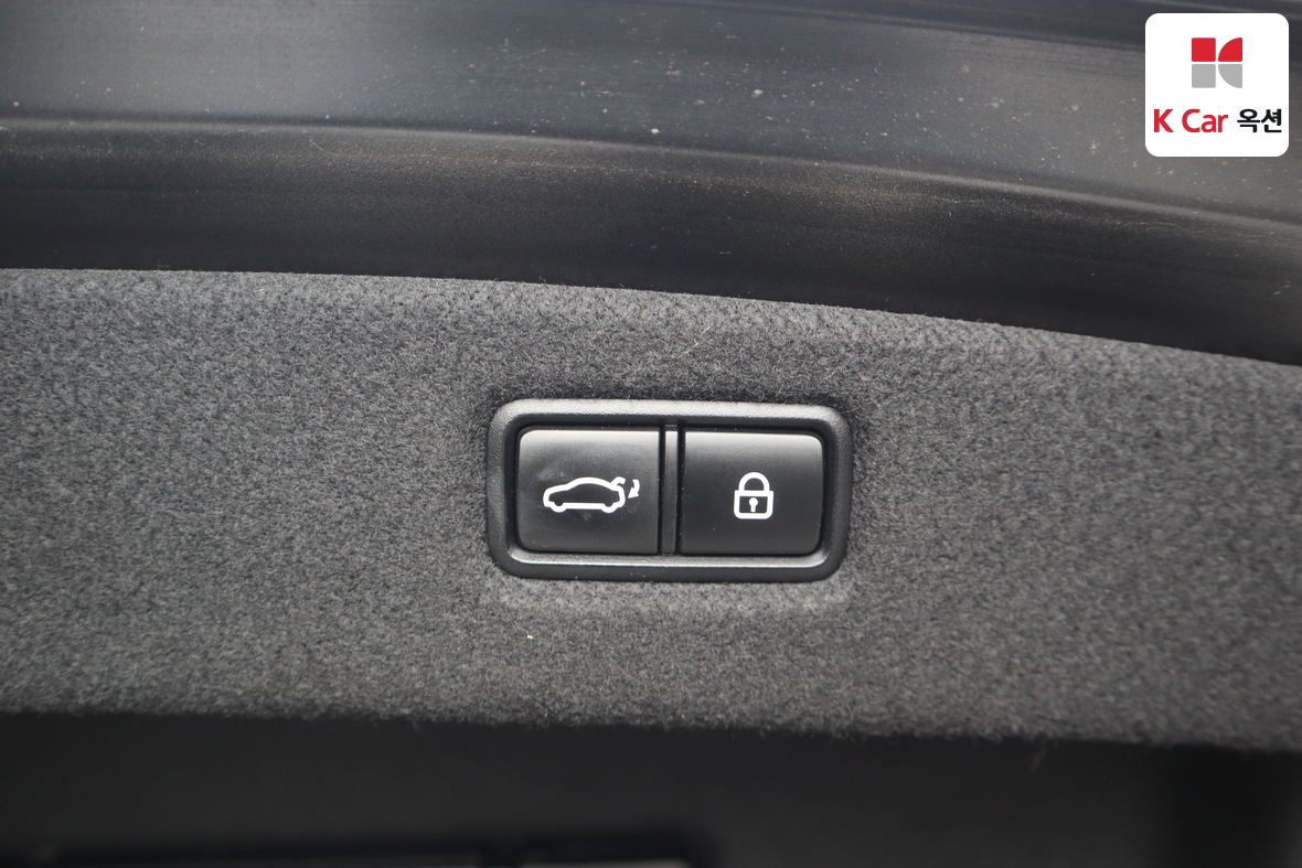 Genesis G90 2019 - Image 29