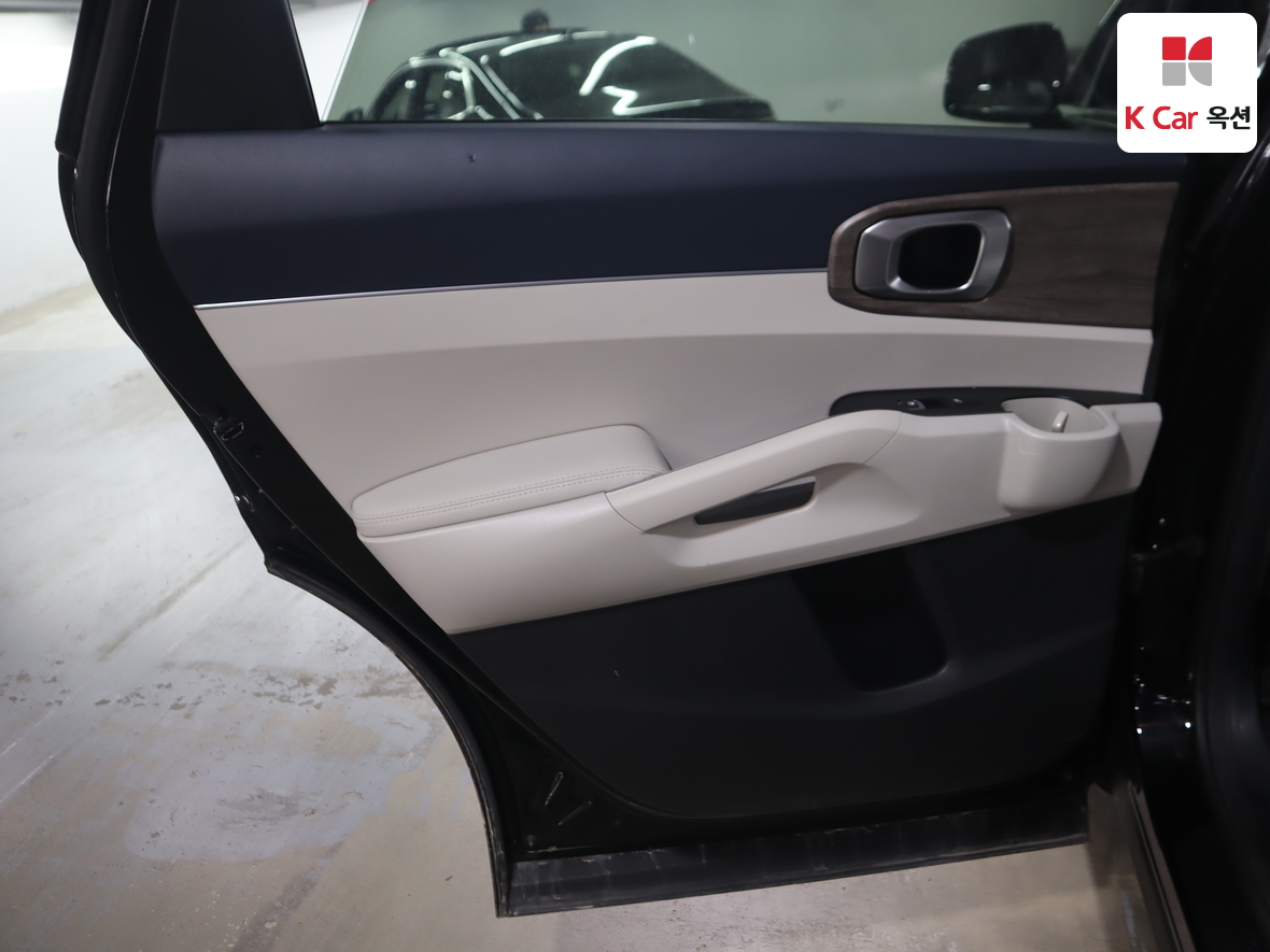 كيا سورينتو 2022 - صورة 23