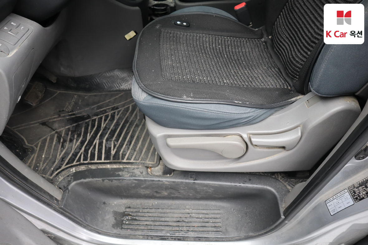 Hyundai Grand Starex 2017 - Image 18