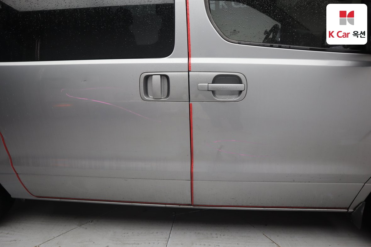 Hyundai Grand Starex 2017 - Image 38