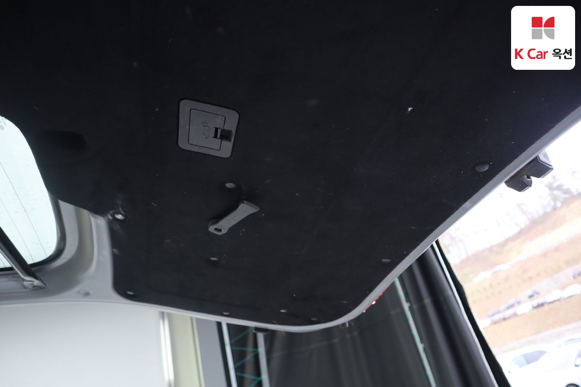 Hyundai Grand Starex 2017 - Image 23