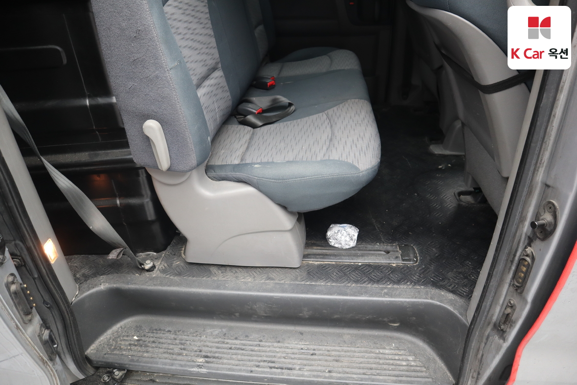 Hyundai Grand Starex 2017 - Image 24