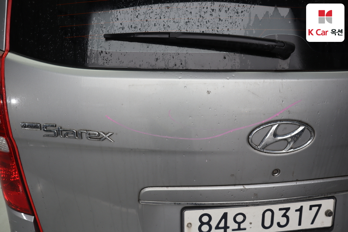 Hyundai Grand Starex 2017 - Image 36