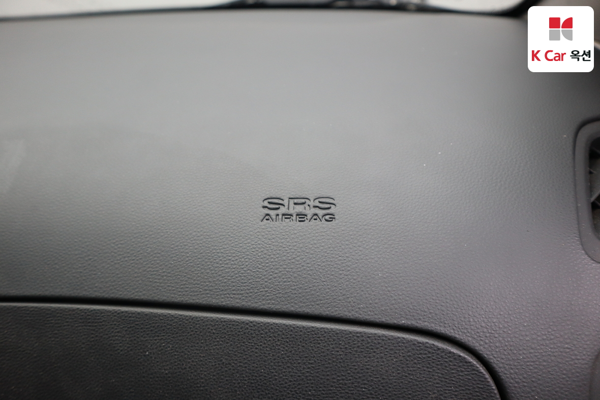 Hyundai Grand Starex 2017 - Image 27