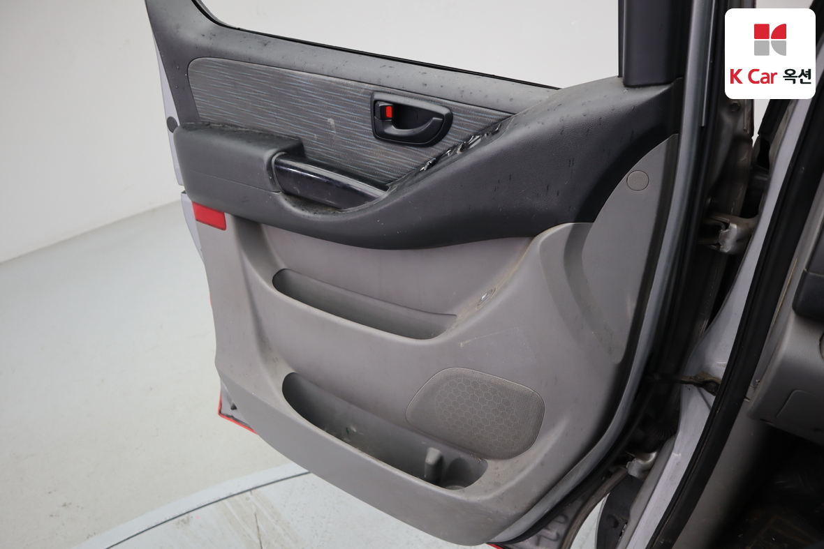 Hyundai Grand Starex 2017 - Image 8