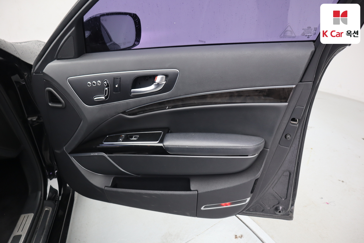 كيا K9 2015 - صورة 30