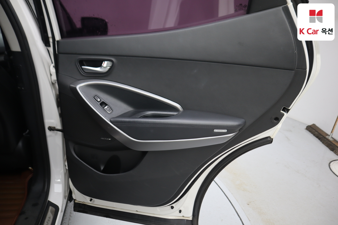 Hyundai Santa Fe 2013 - Image 26