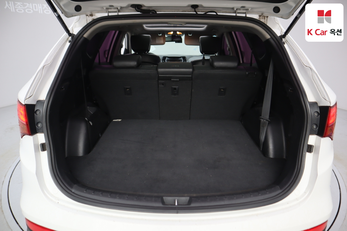 Hyundai Santa Fe 2013 - Image 24