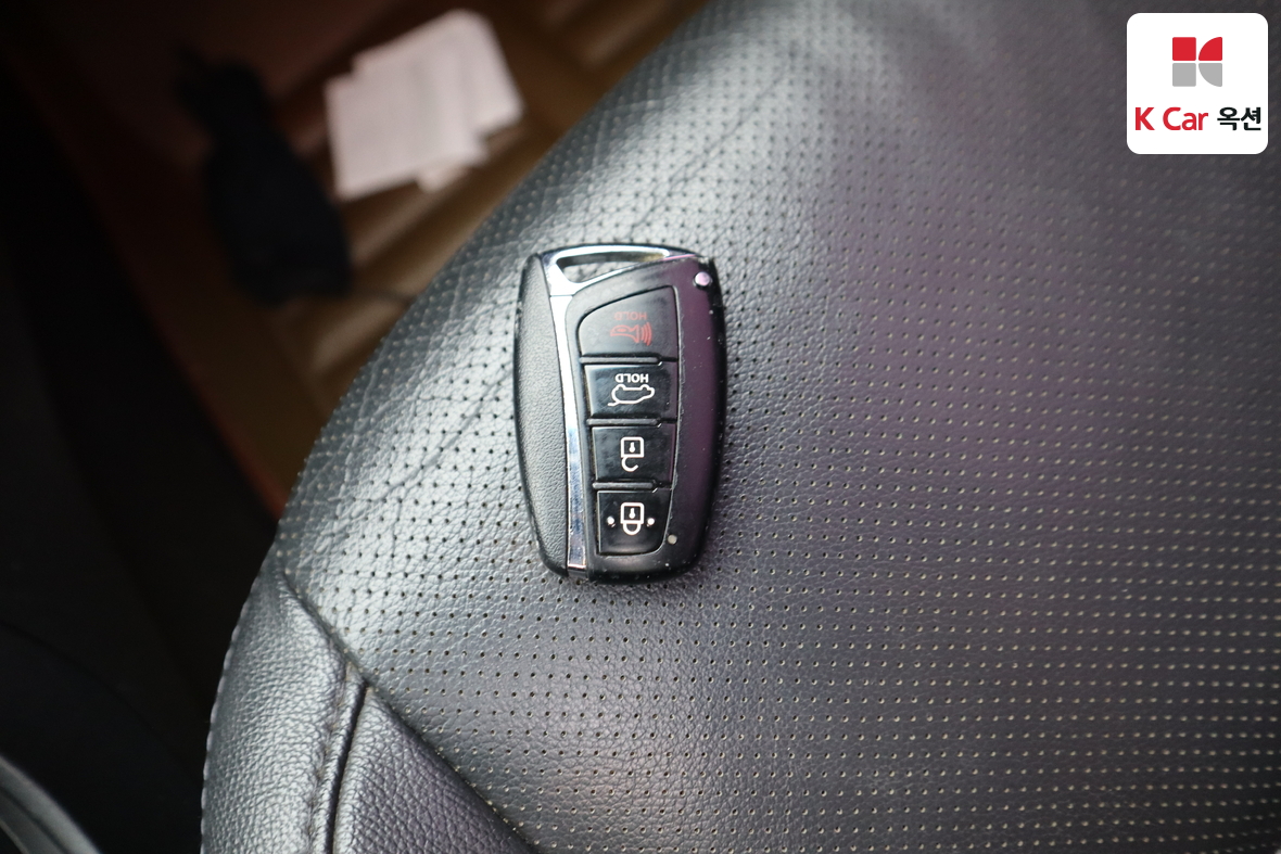 Hyundai Santa Fe 2013 - Image 17