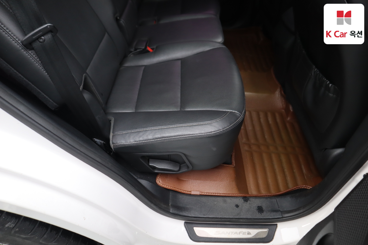 Hyundai Santa Fe 2013 - Image 27