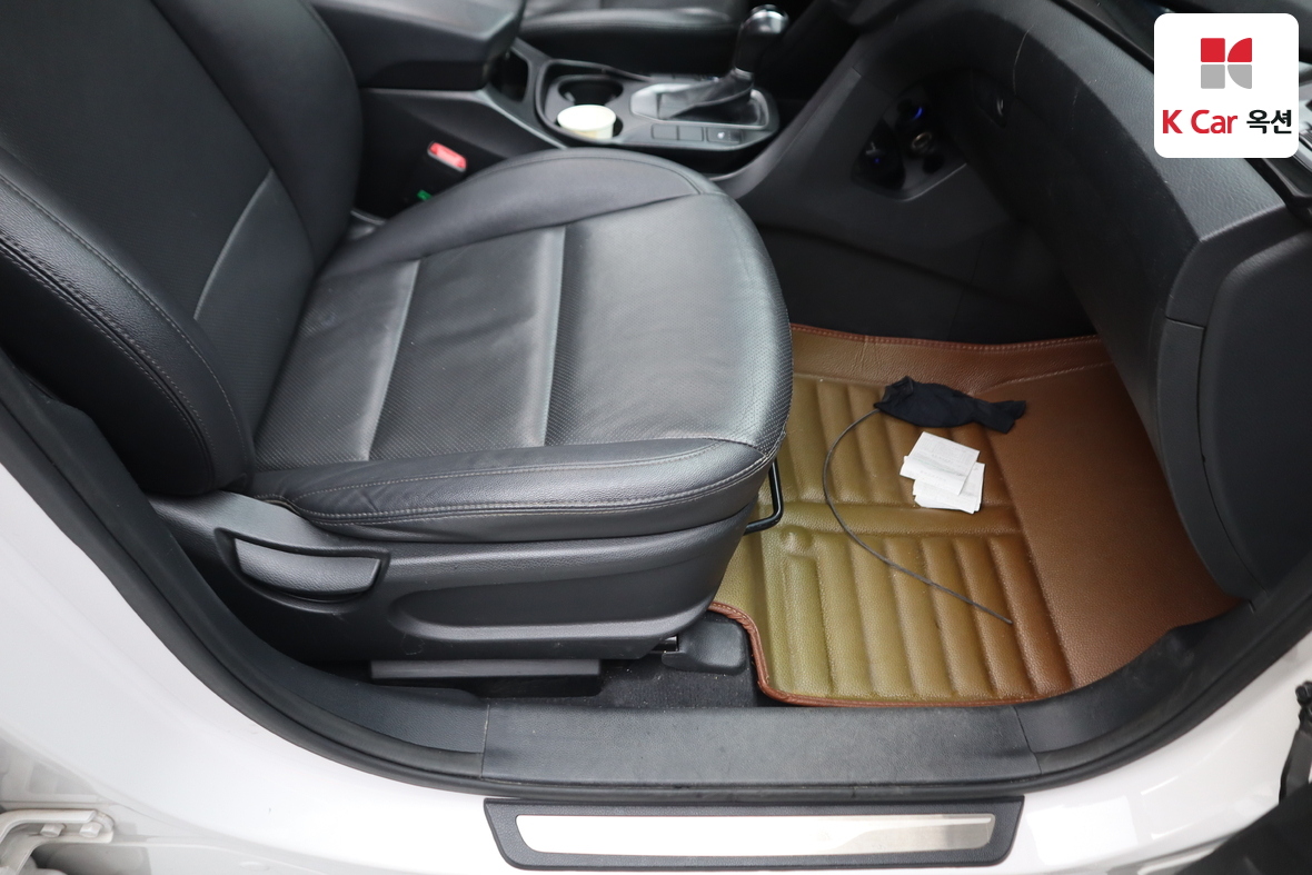 Hyundai Santa Fe 2013 - Image 29